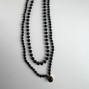 Black Beaded Pendant Necklace Gold Tone Setting Faceted Crystal Beads Necklace